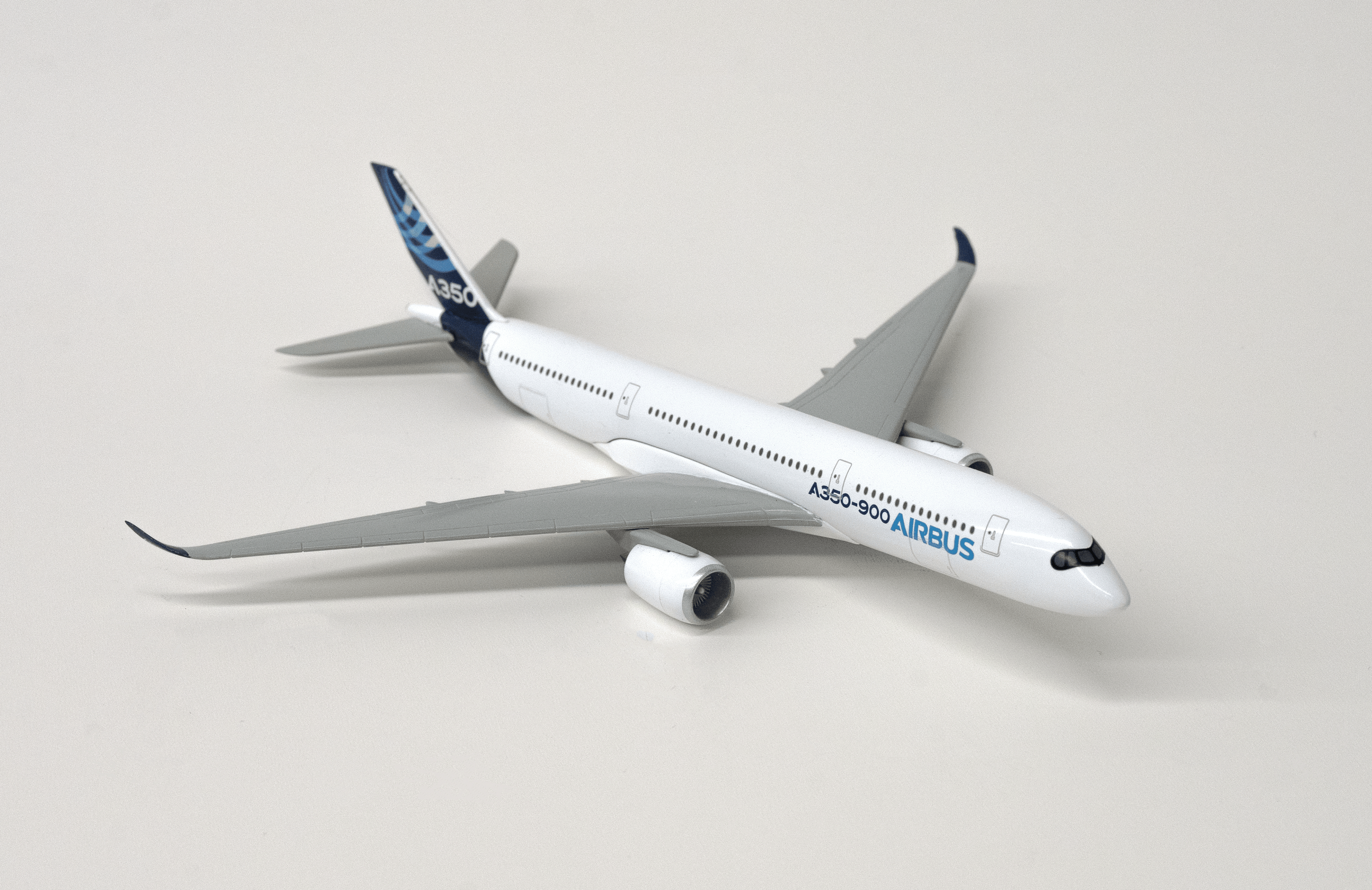 A350-900  1/400