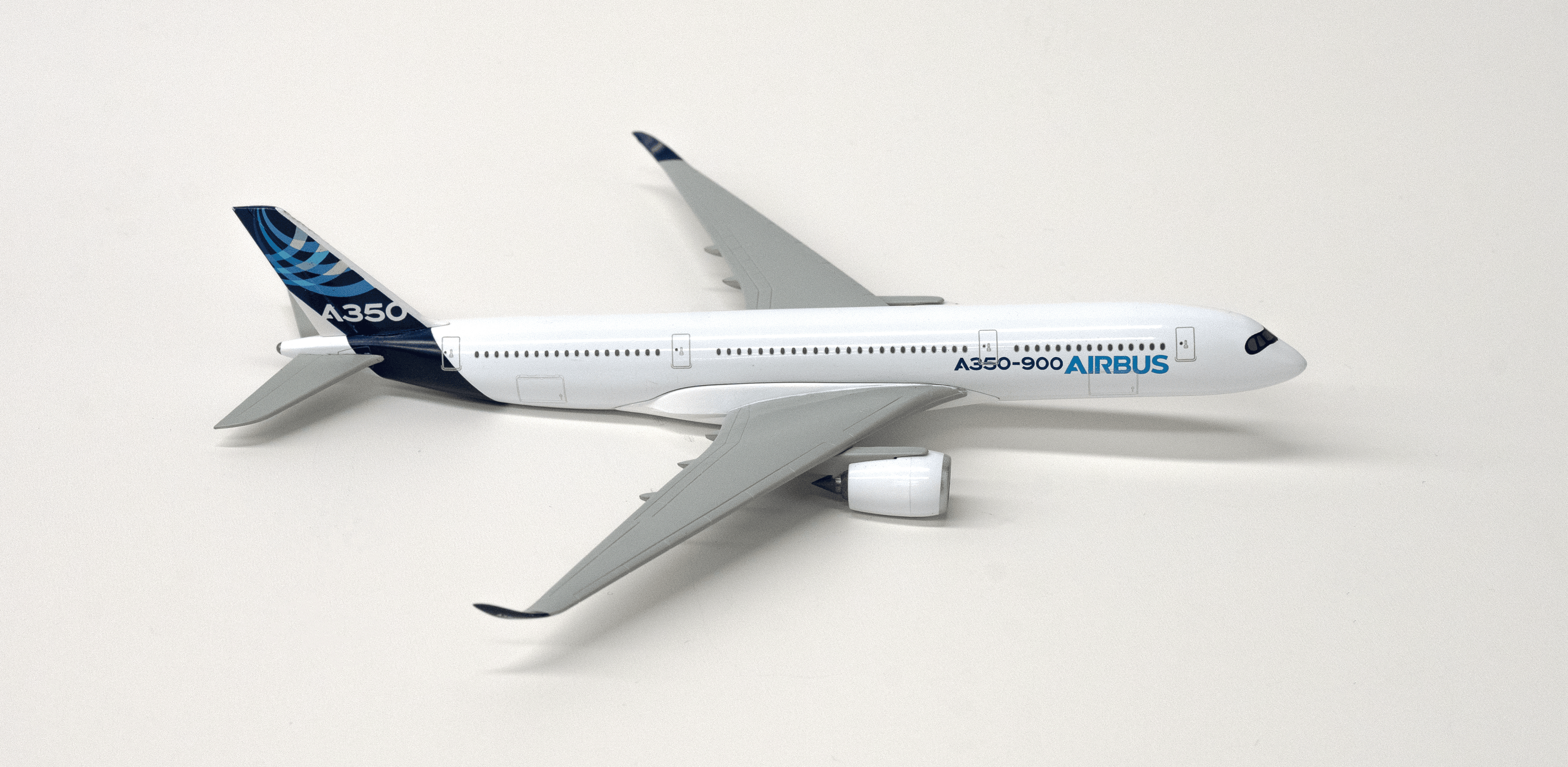 A350-900  1/400