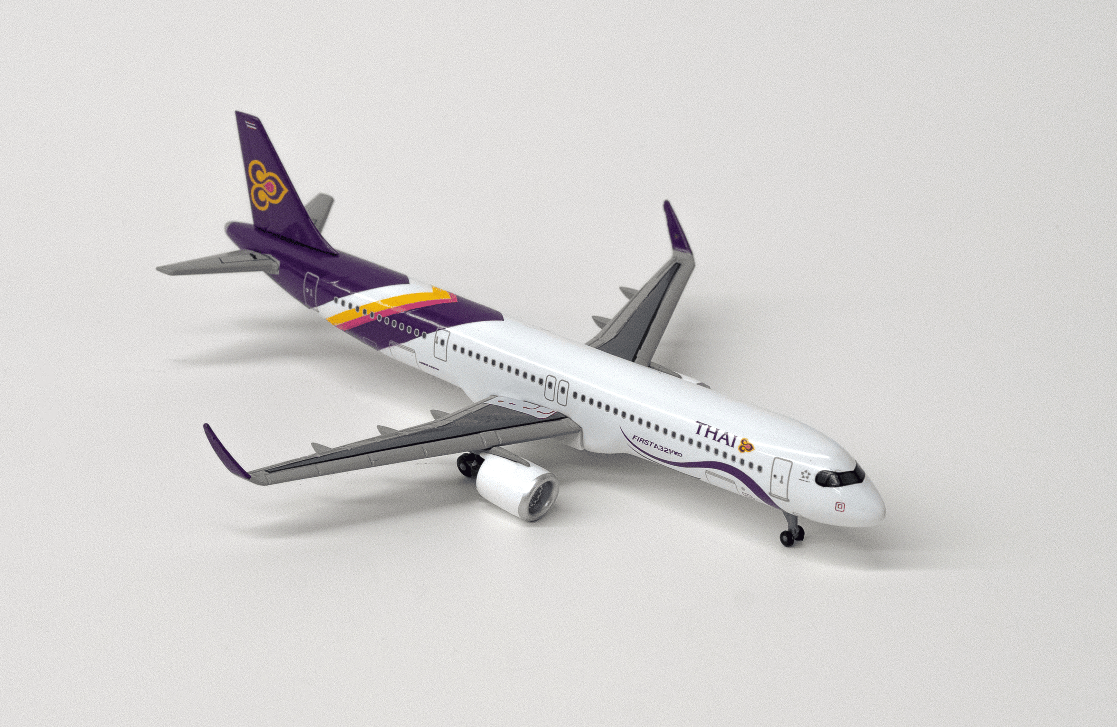 Thai A321 neo  1/400