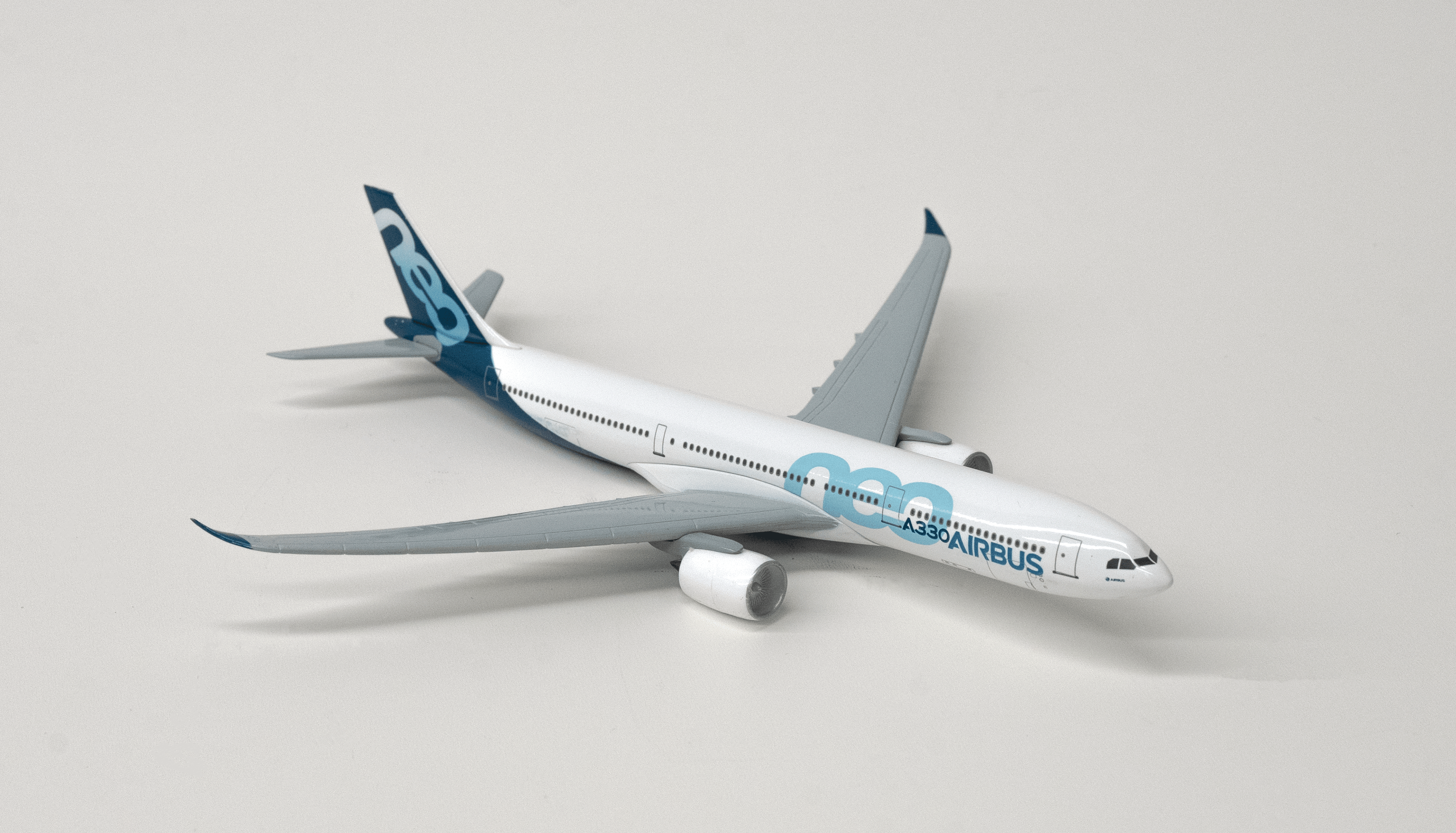 A330neo  1/400