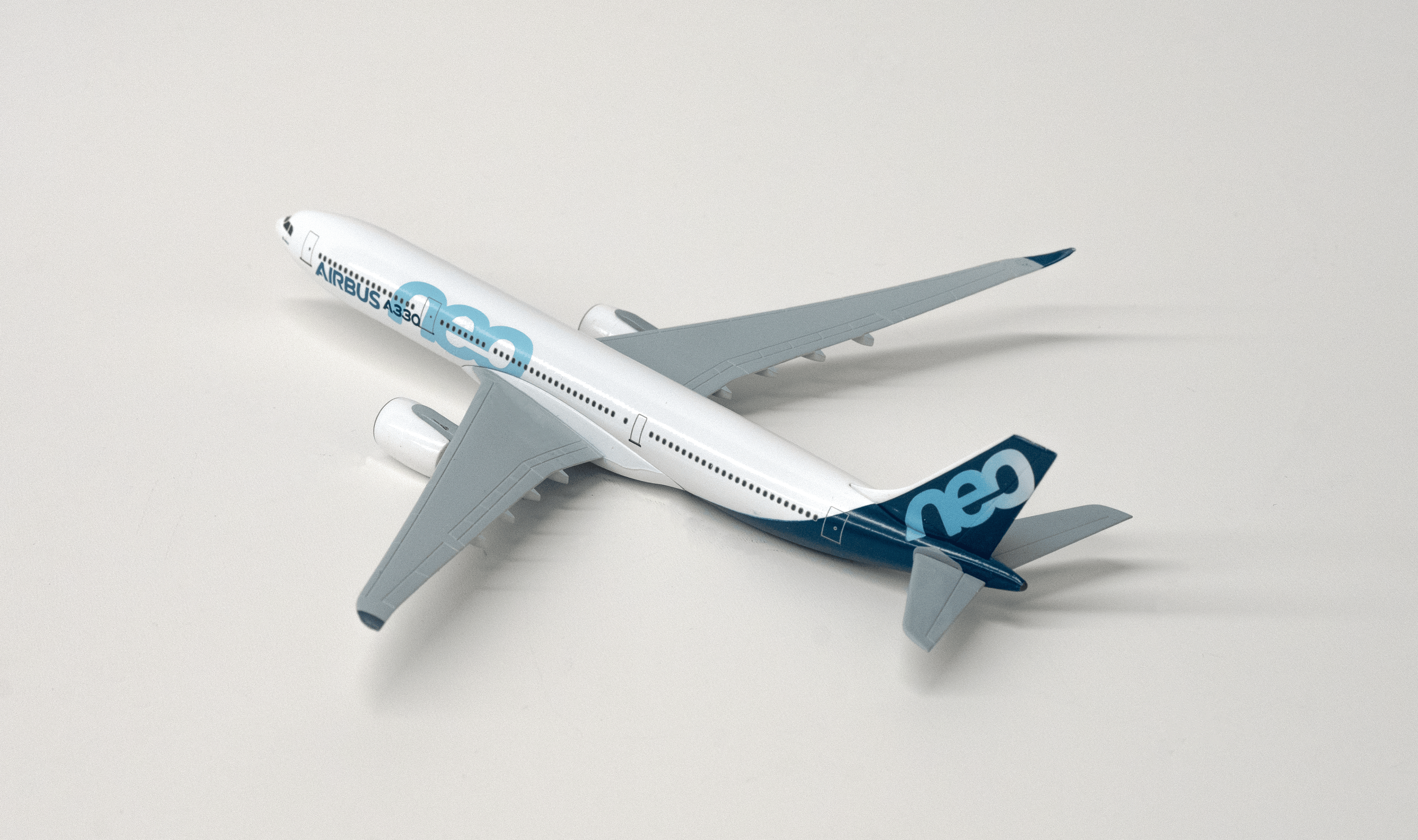 A330neo  1/400