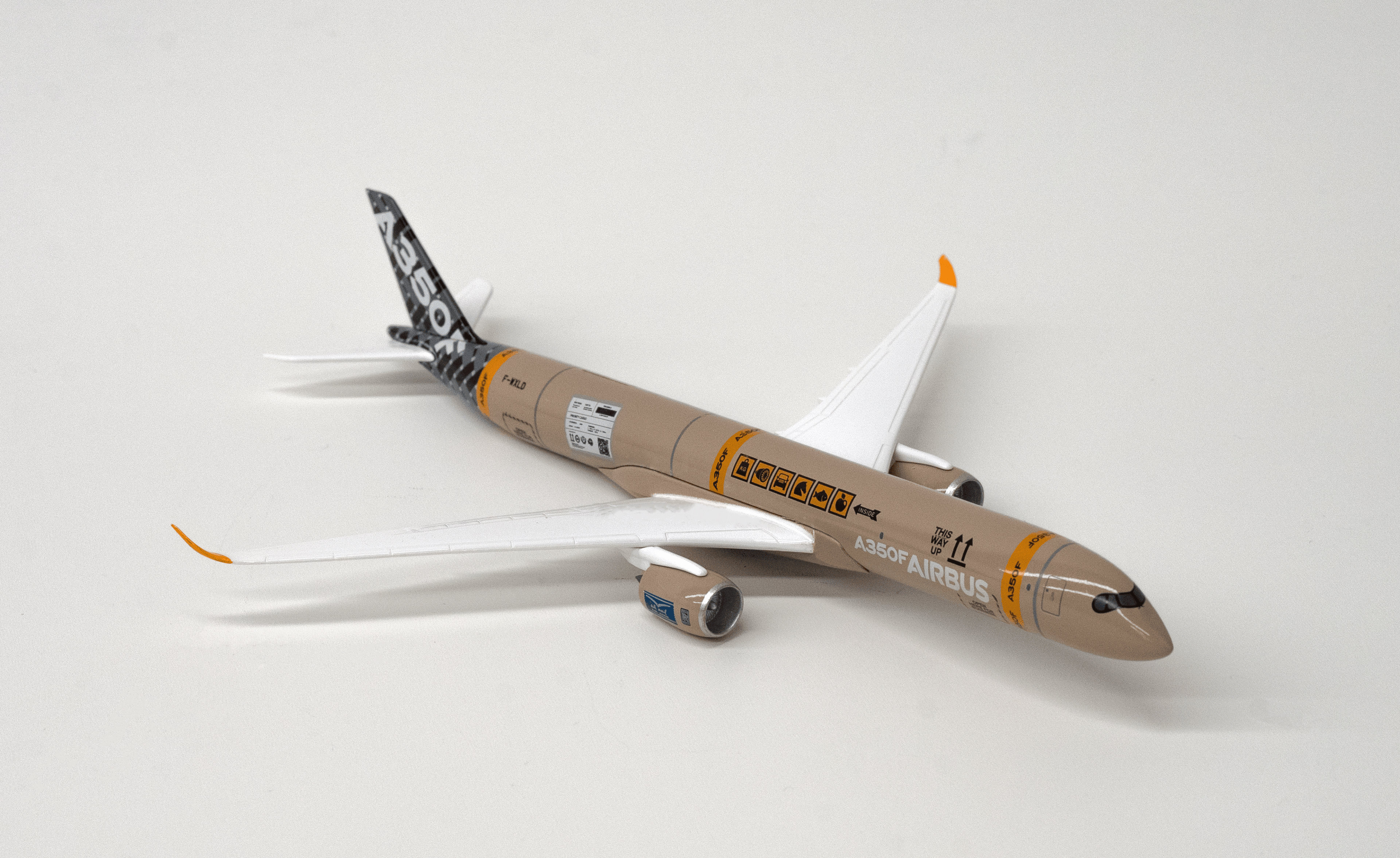 A350F  1/400