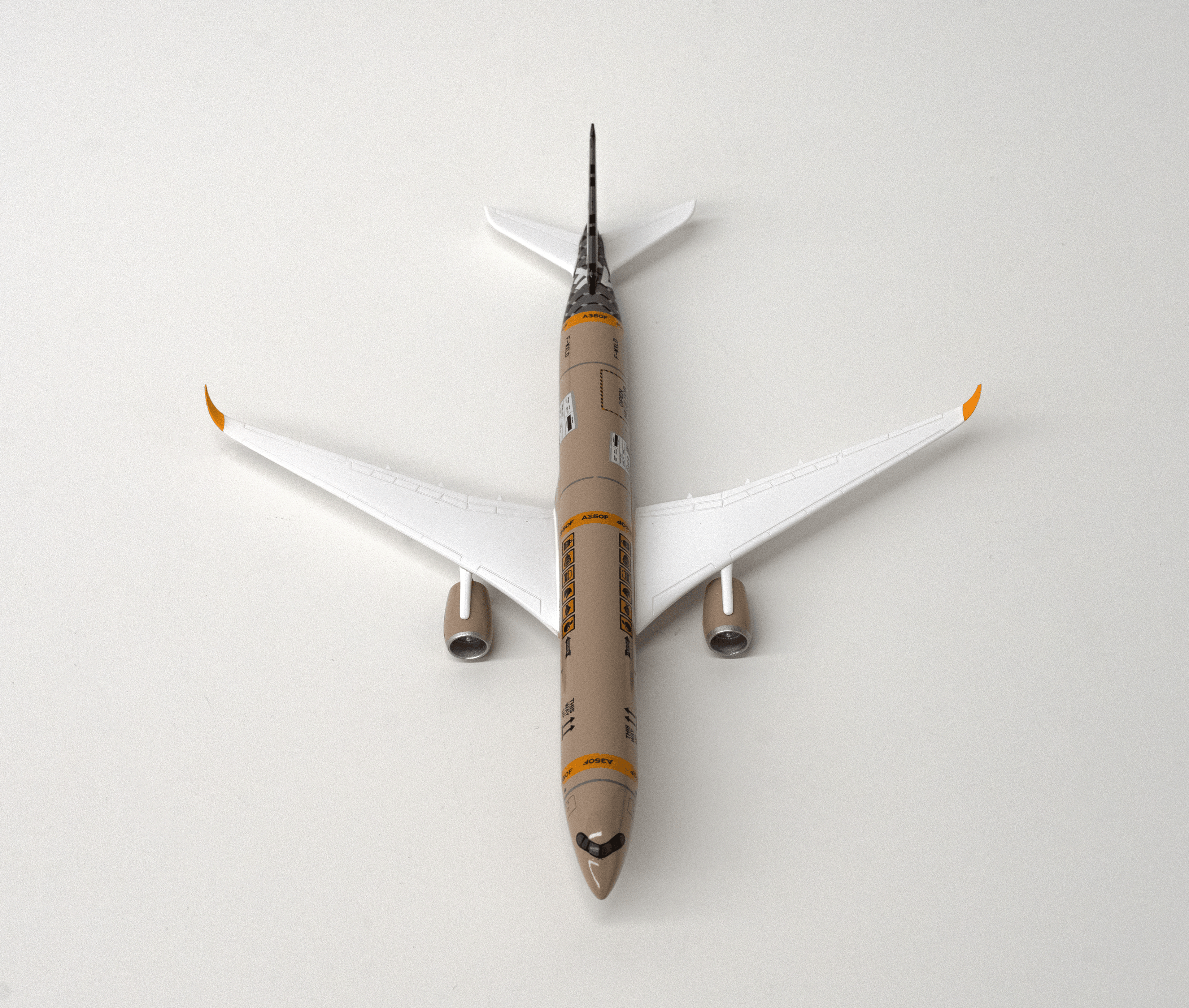 A350F  1/400
