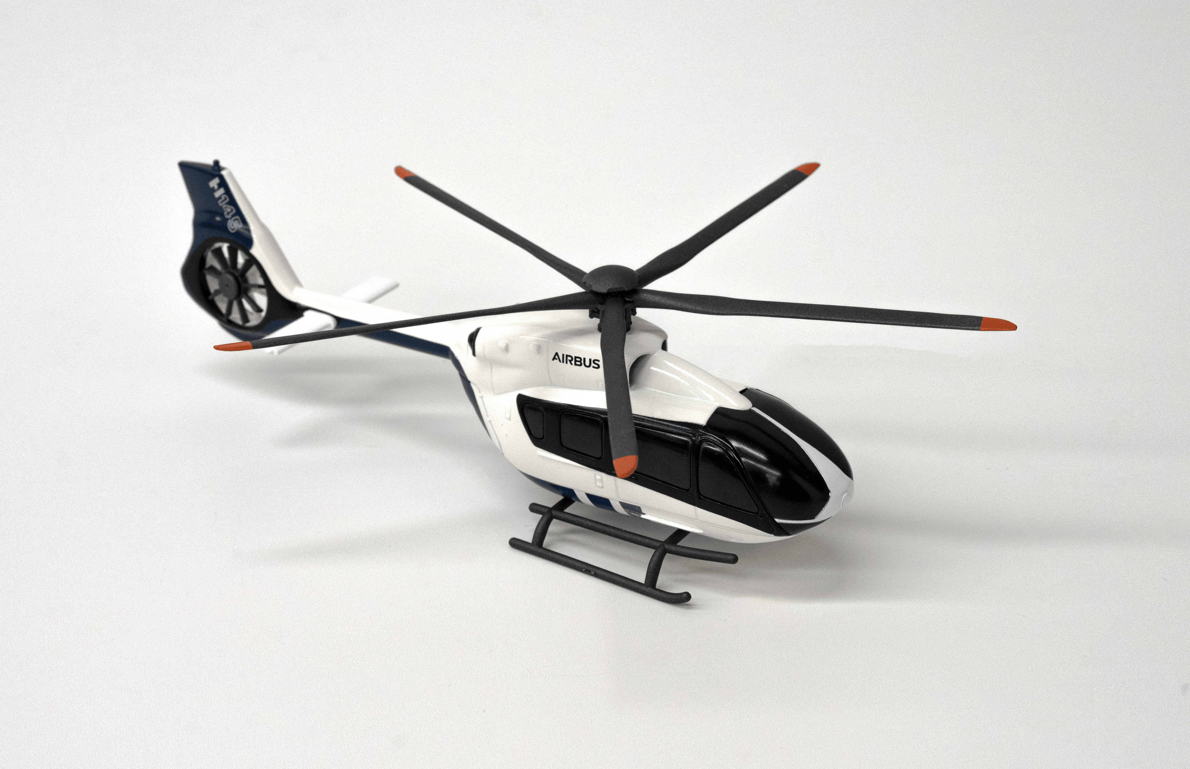 H145  1/72