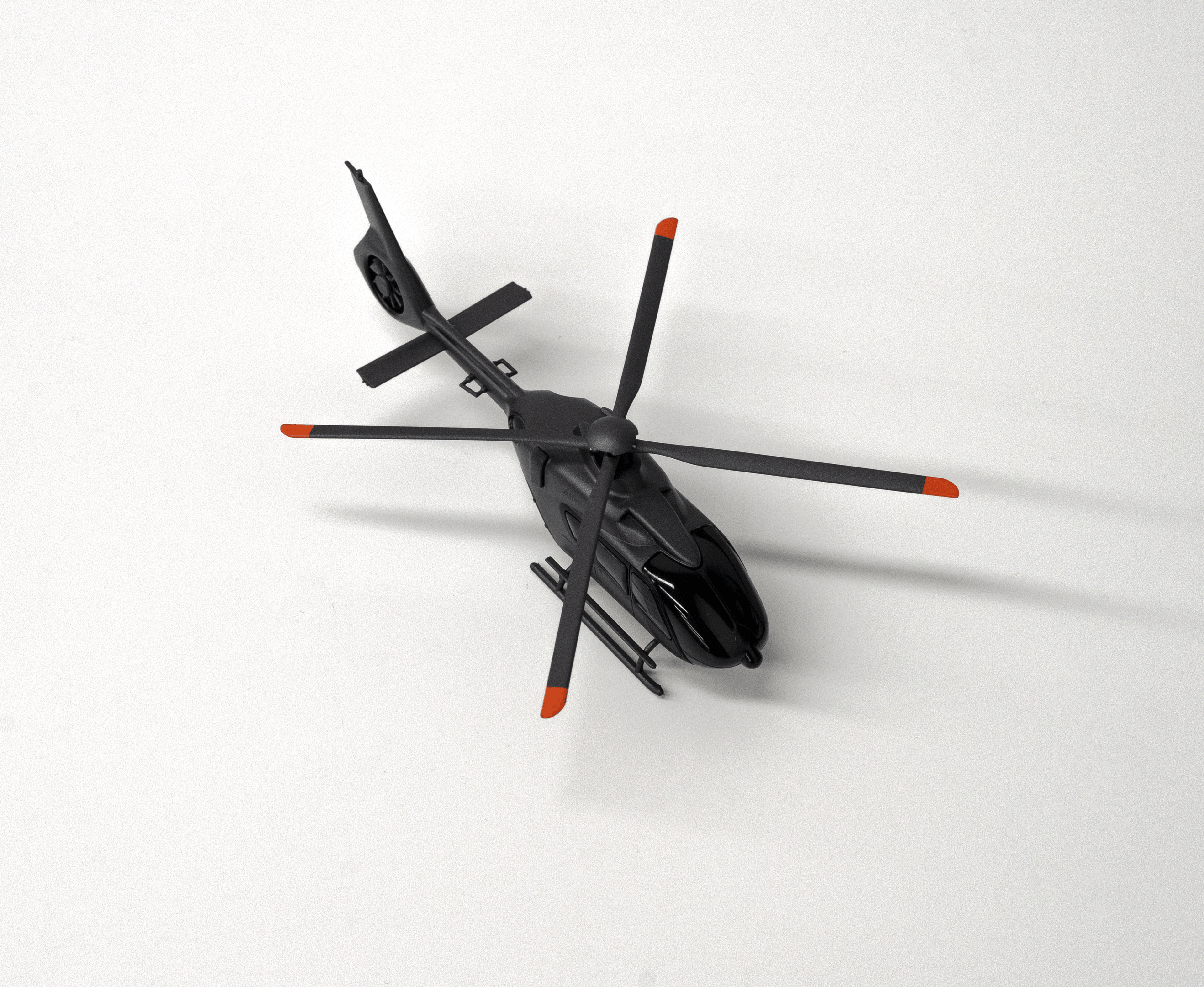 H135 VIP Model  1/72