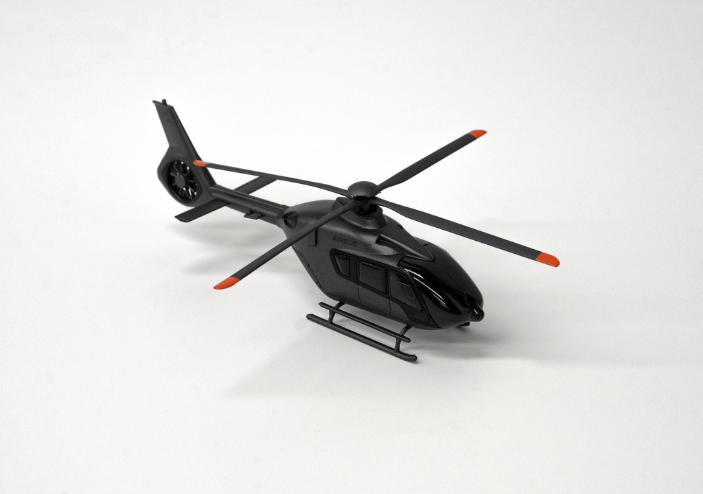 H135 VIP Model  1/72