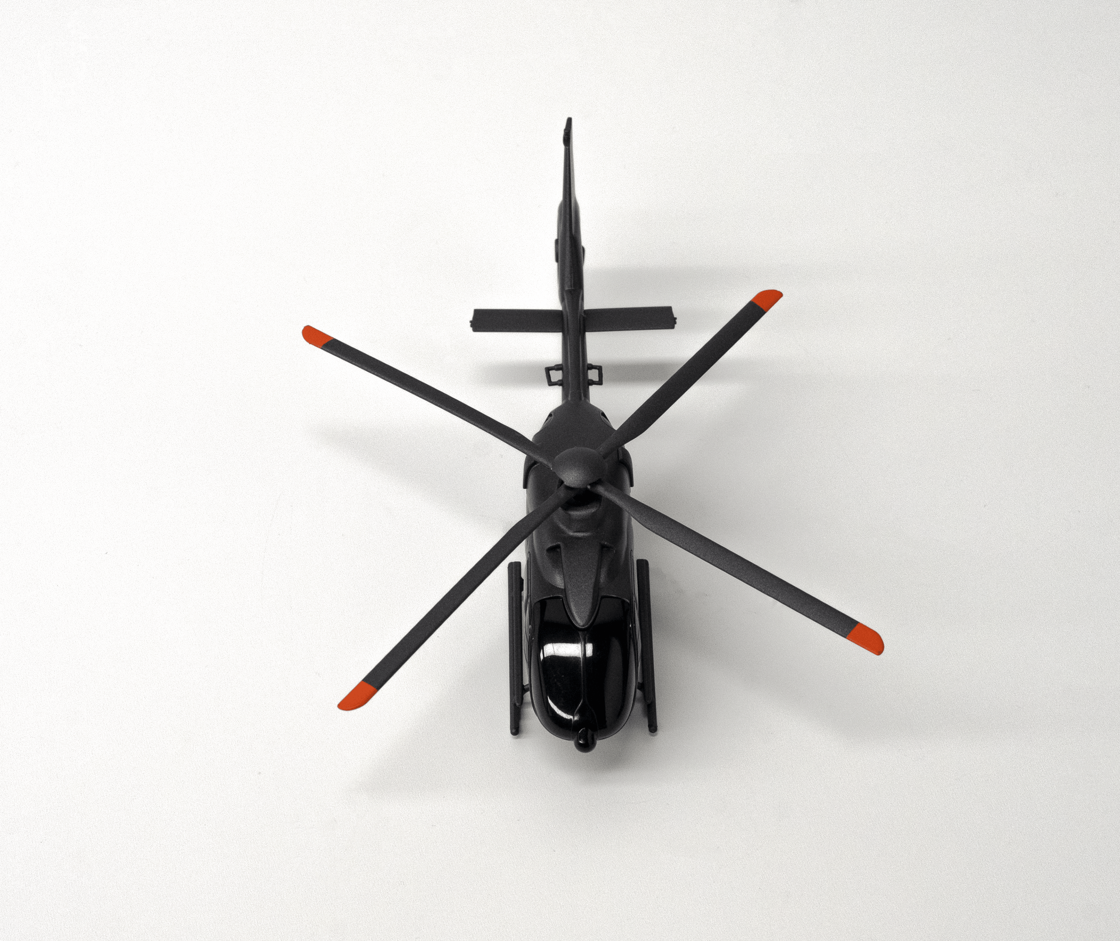 H135 VIP Model  1/72
