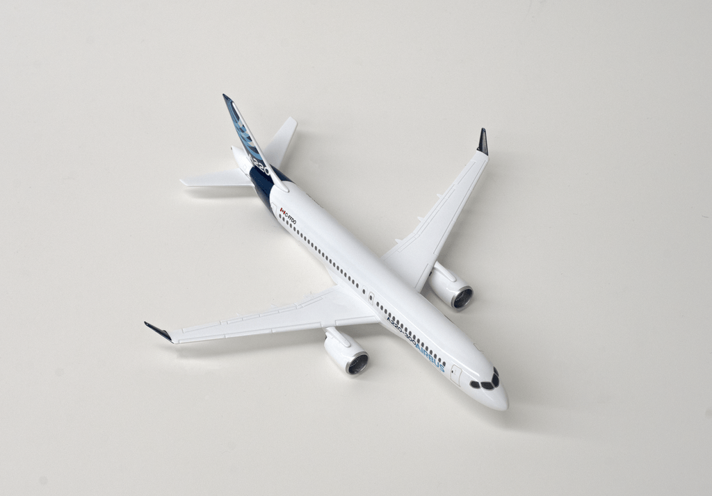 A220-300  1/200