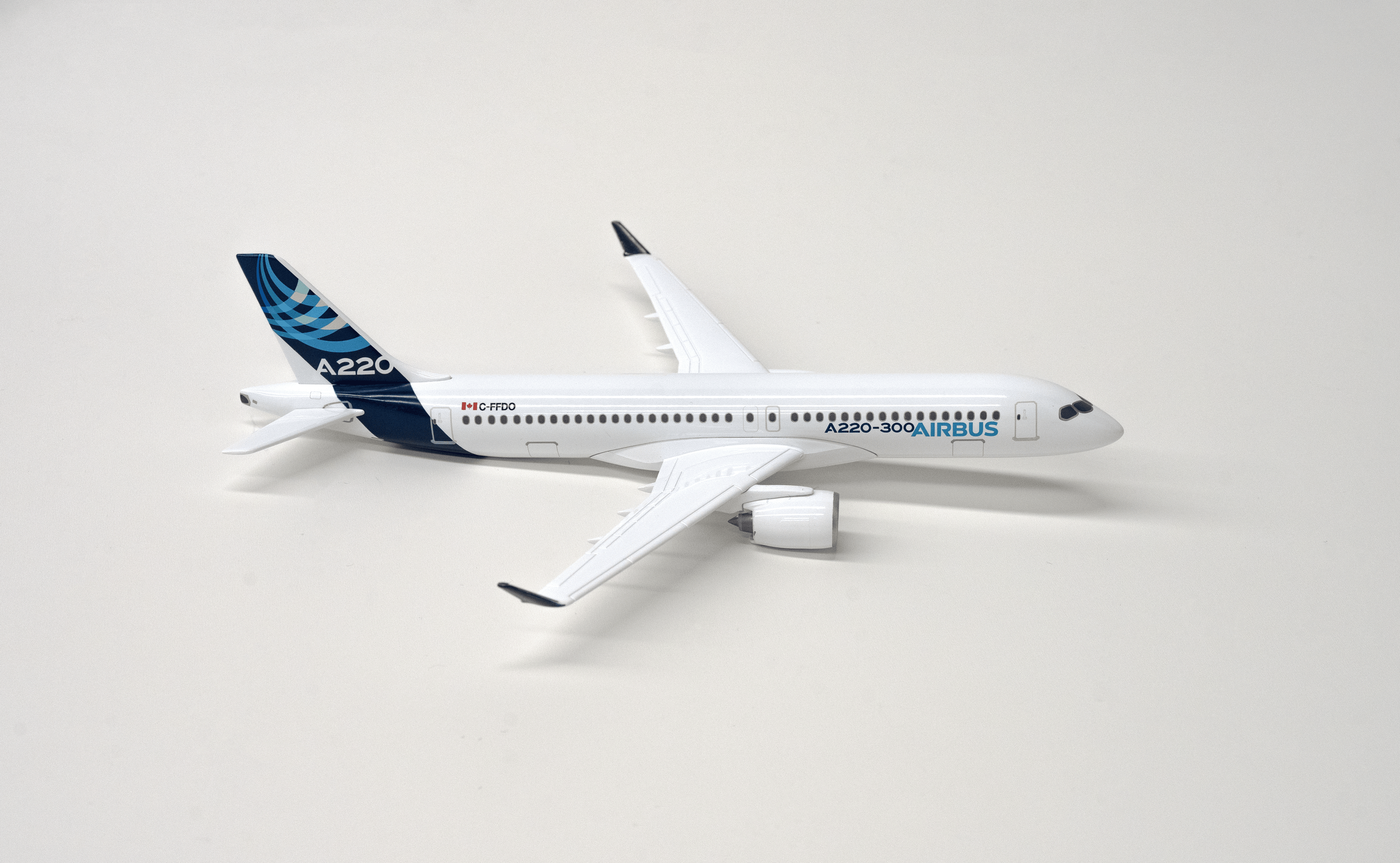 A220-300  1/200