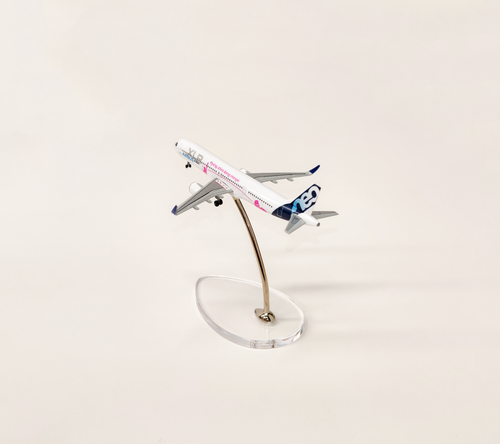 A321 XLR pink  1/400