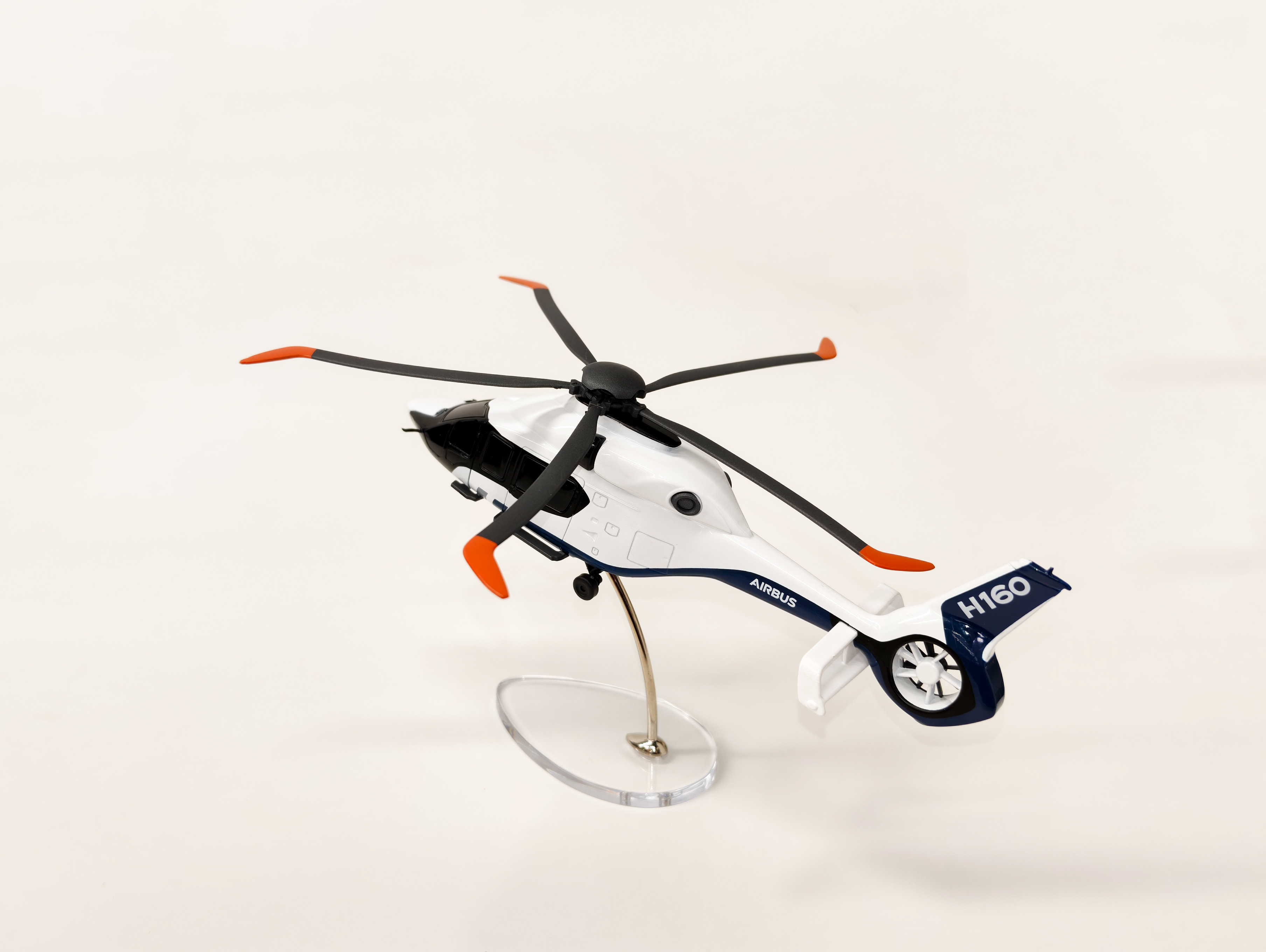 H160  1/72