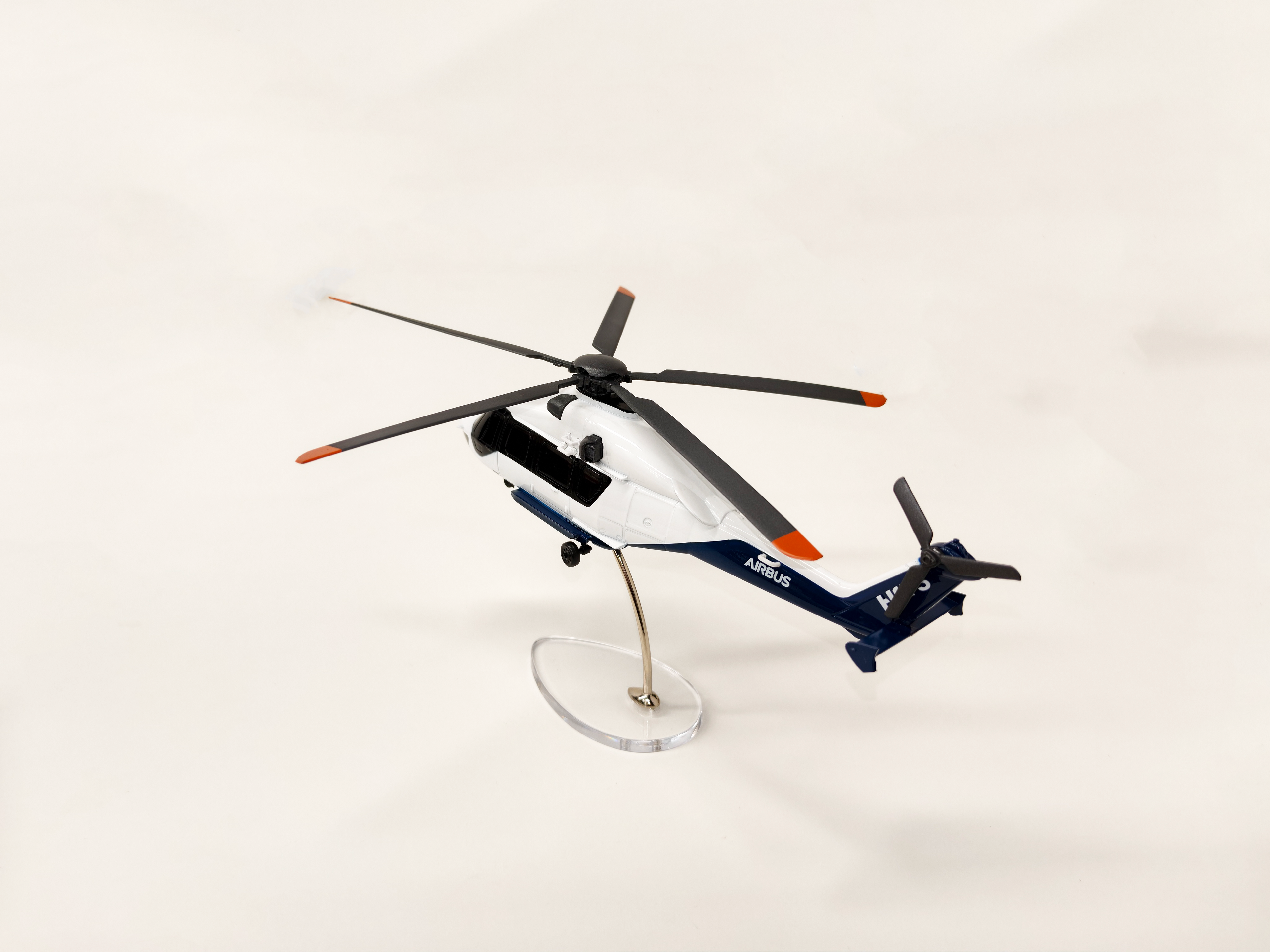 H175  1/72