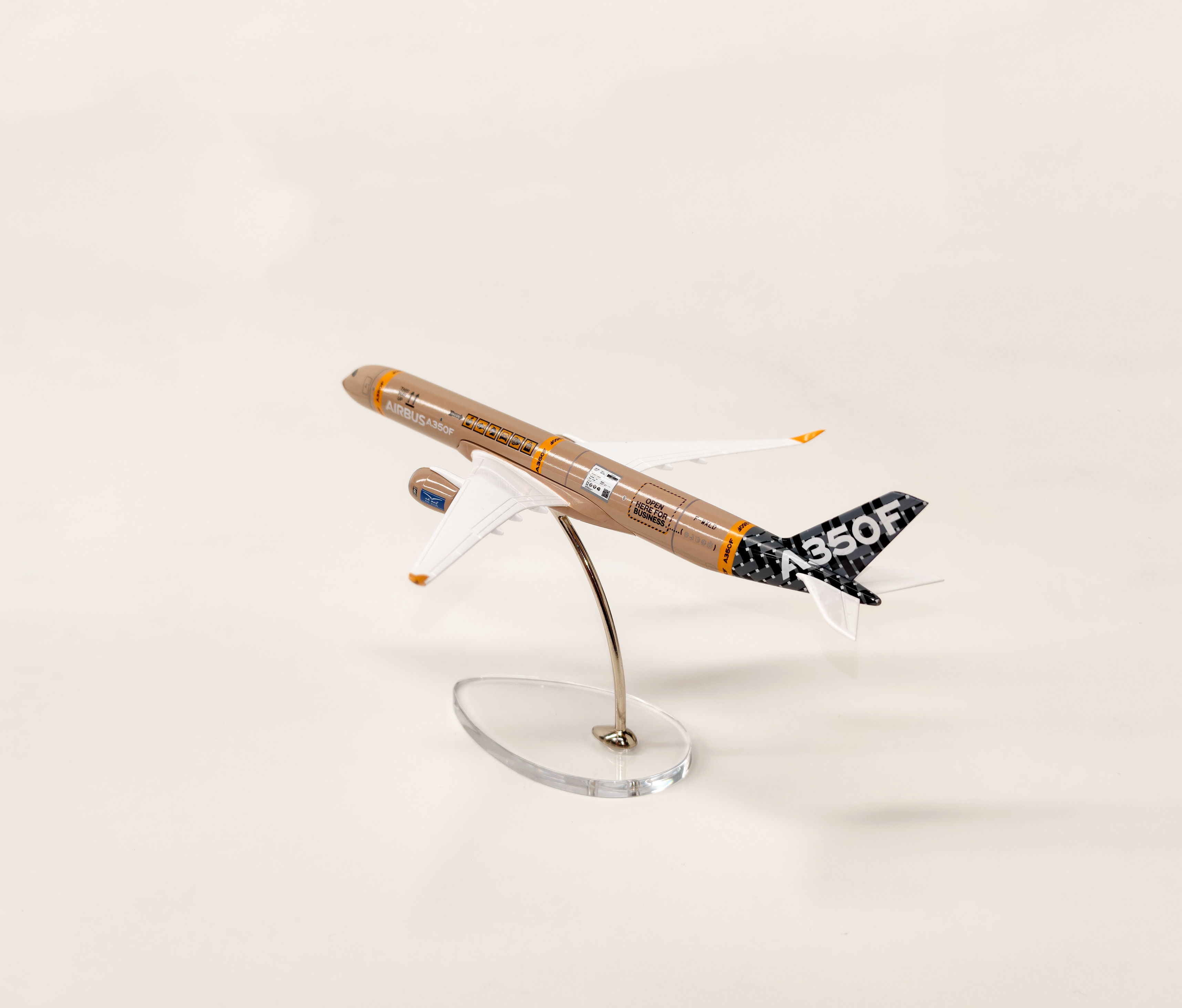 A350F  1/400